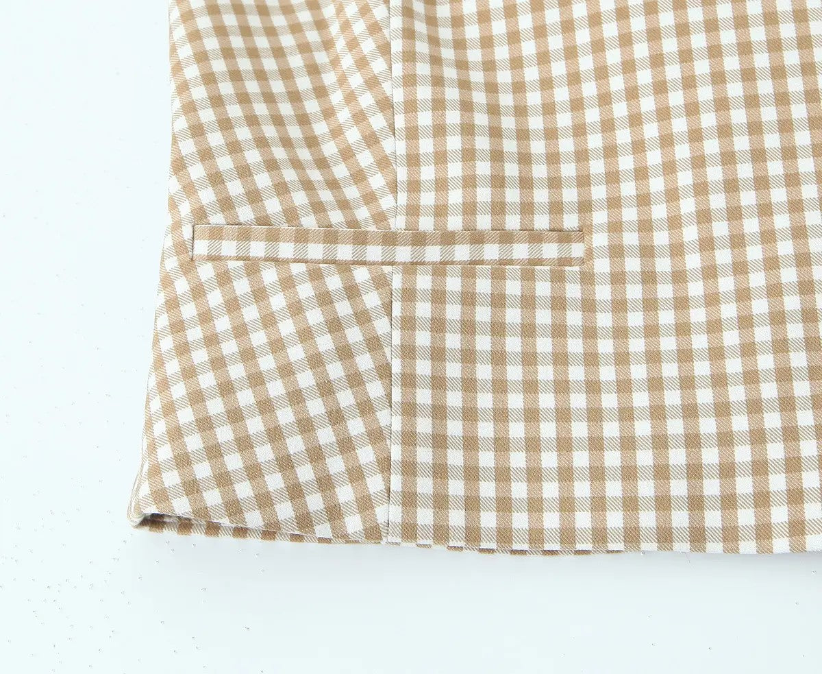 Tank top with brown and white checks