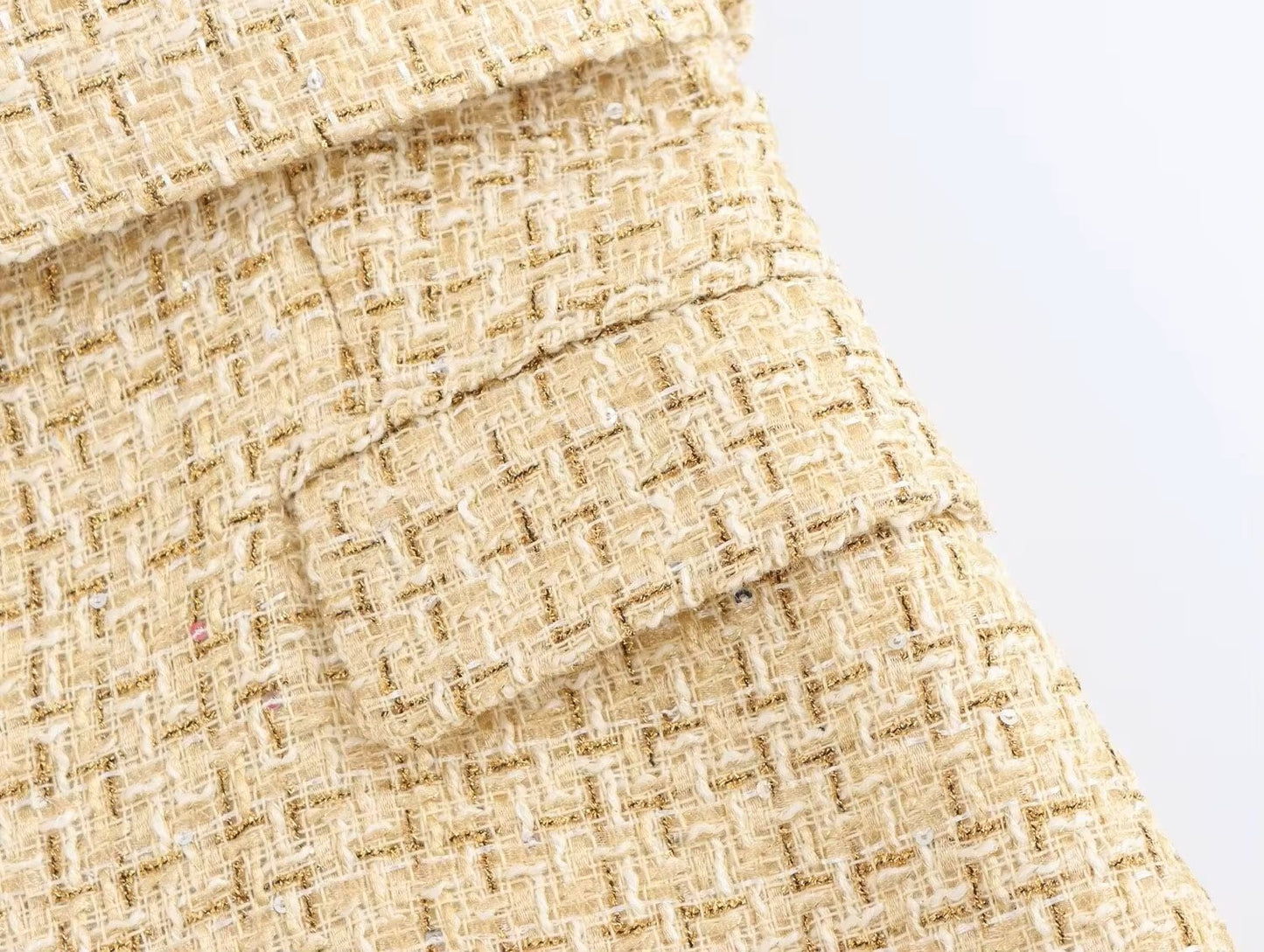 Women's tweed vest with belt