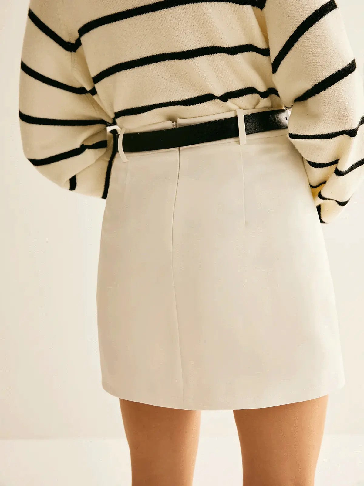 Back zipper skirt without belt