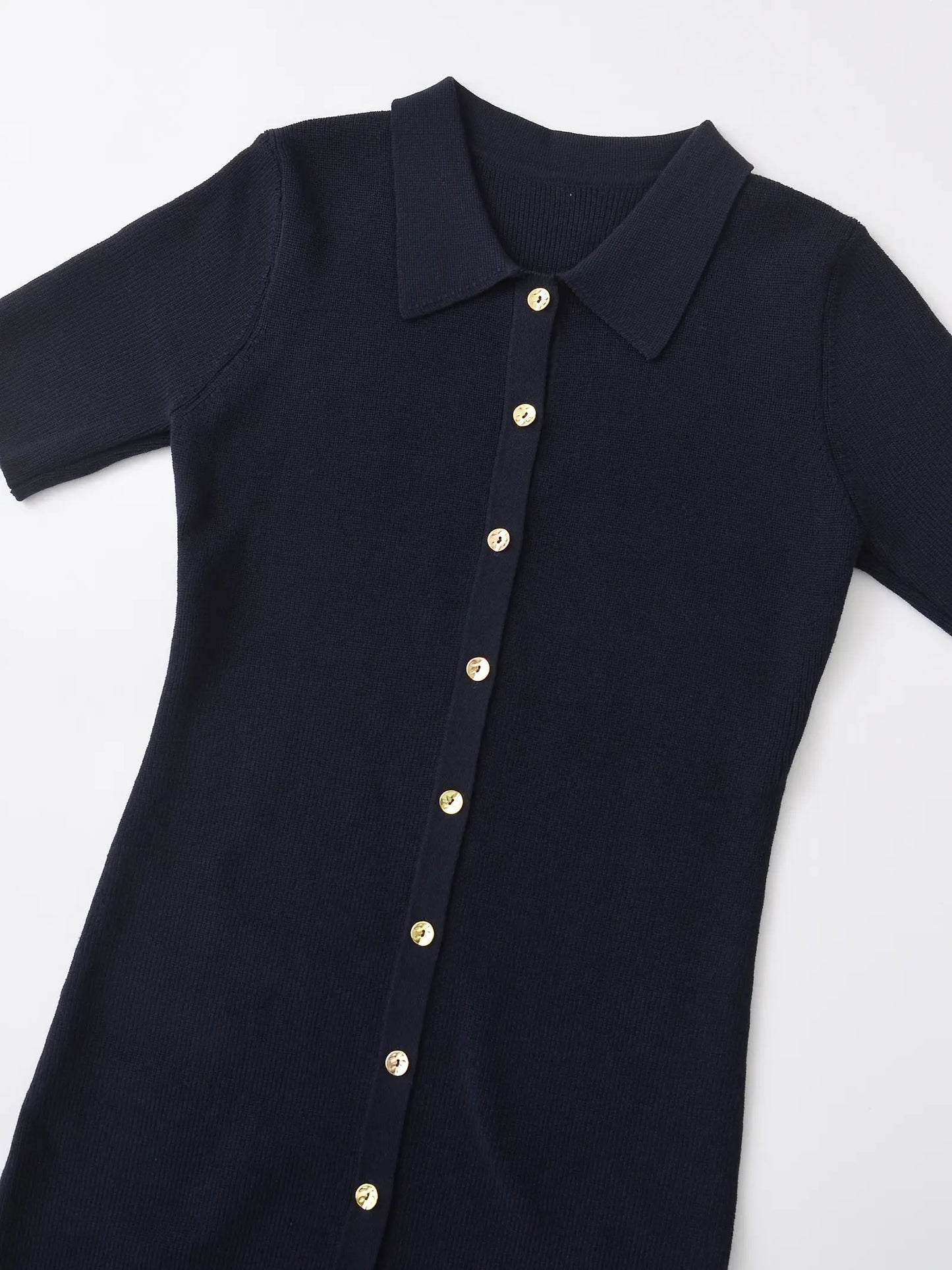 Short sleeve sheath black dress