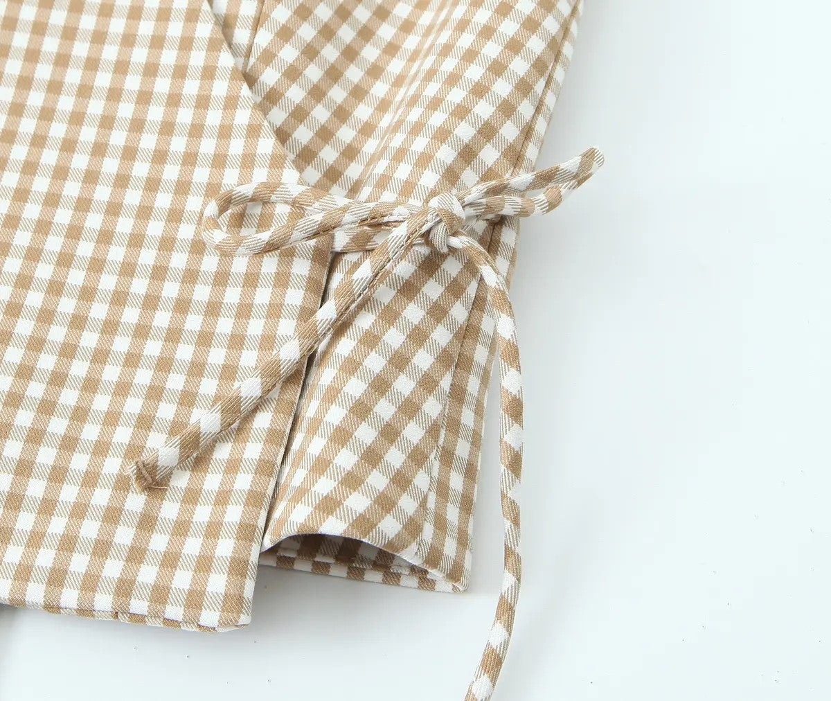 Tank top with brown and white checks