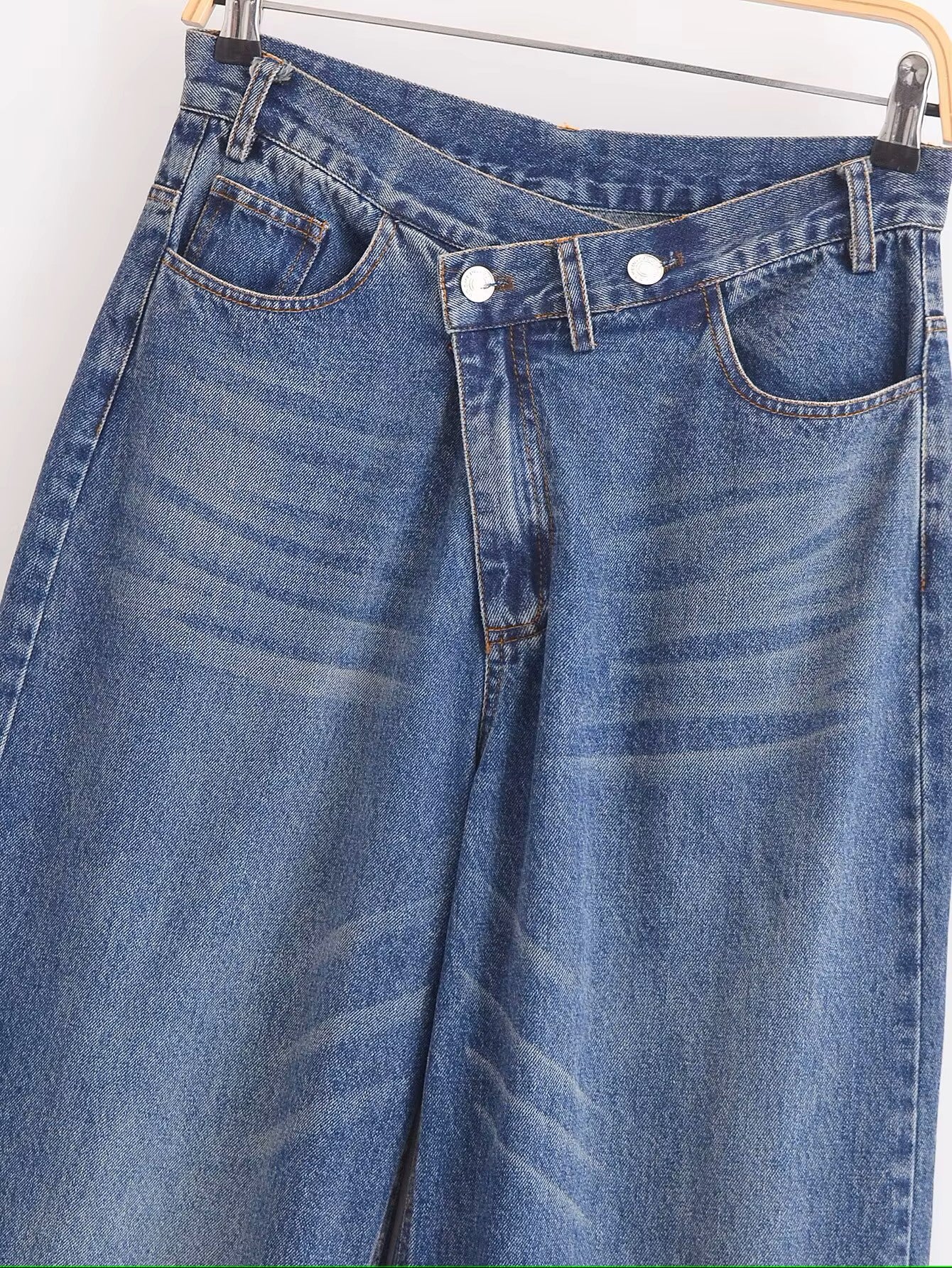 Breathable baggy jeans