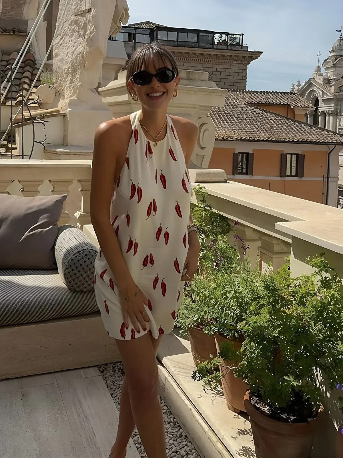 Women's vintage dress with open back