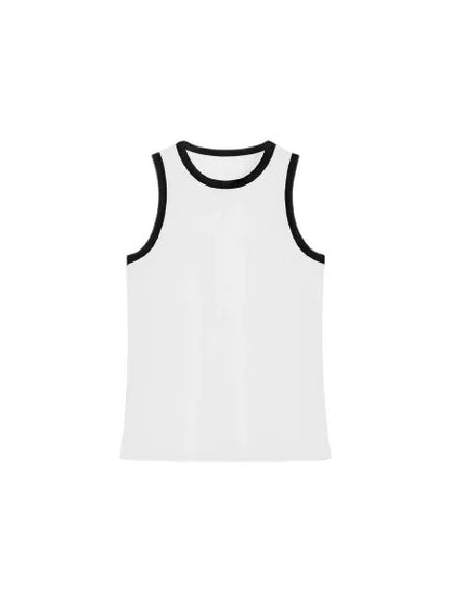 Basic sleeveless t-shirt