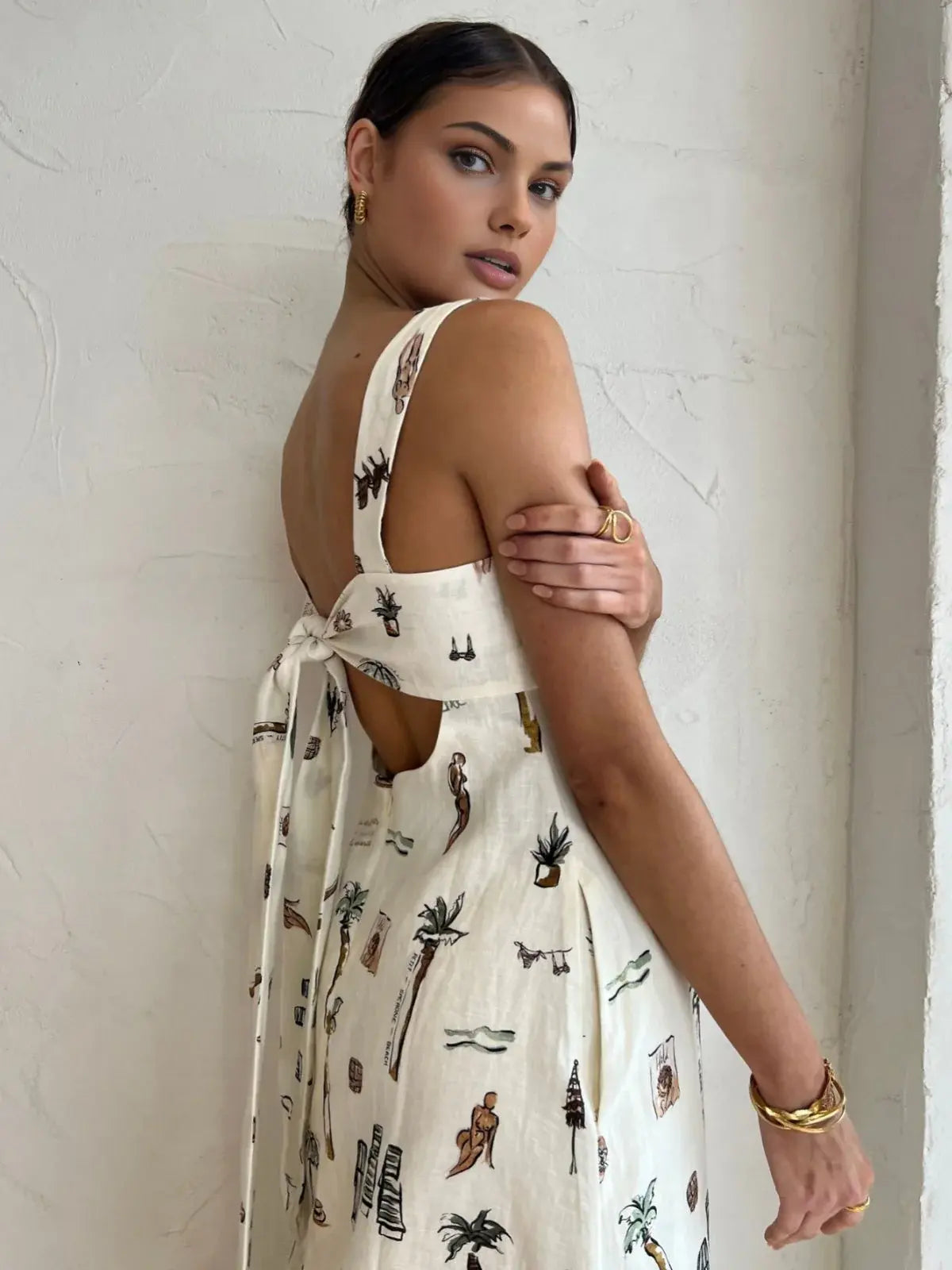 Women's long dress with tropical print