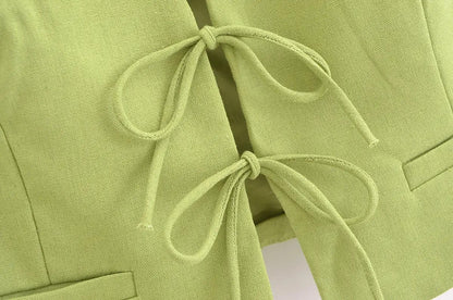 Lightweight vest with laces